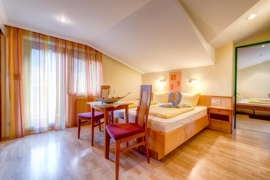 Jennys Huamatl Hotel Serfaus Værelse billede